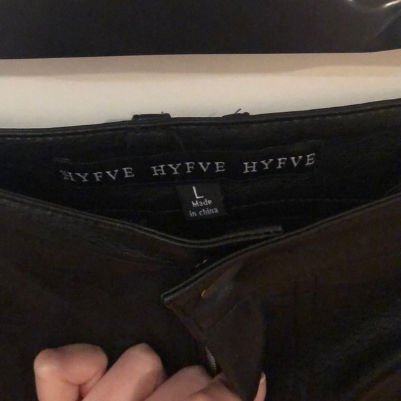 Faux leather skirt - Picture 3 of 3